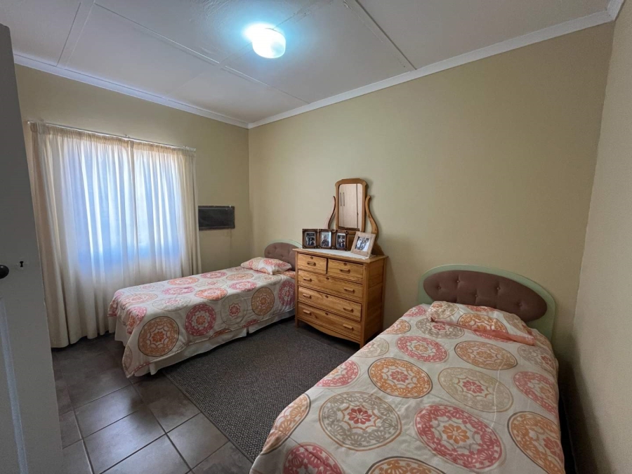 4 Bedroom Property for Sale in Olyfvenhoudtsdrift Northern Cape
